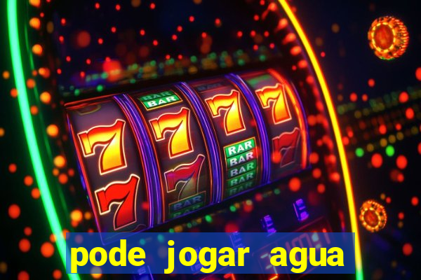 pode jogar agua quente no vaso