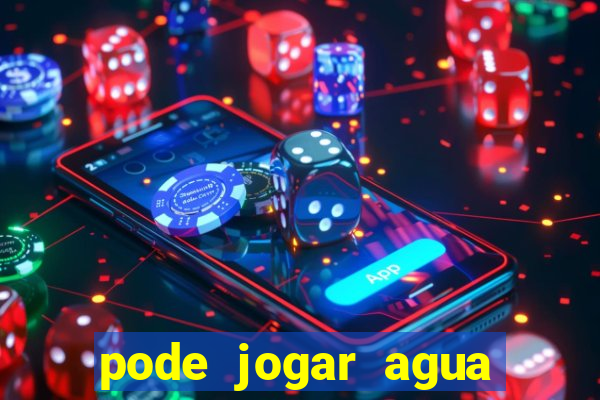 pode jogar agua quente no vaso