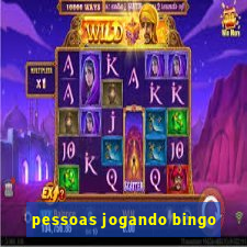 pessoas jogando bingo