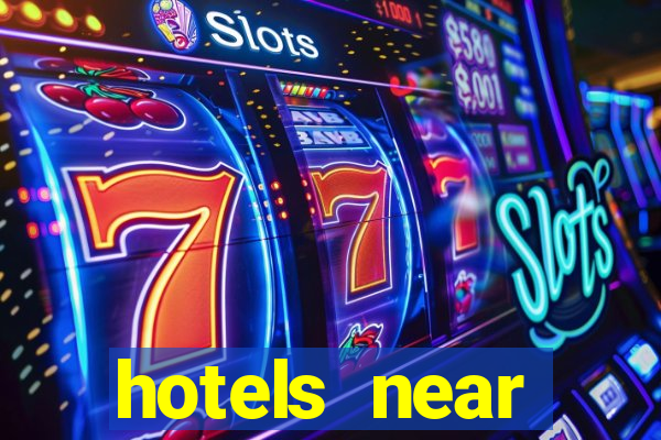 hotels near hollywood casino