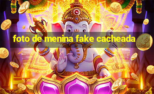 foto de menina fake cacheada