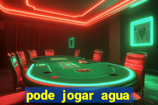 pode jogar agua quente na privada